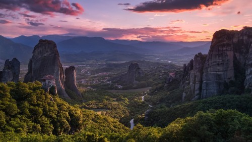 greece-mountains-panorama-meteora.jpg