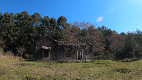 Antigua-casa-de-cuidador-de-vias-ferroviarias.png