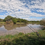Dia-de-pesca-y-carne-asada-en-un-arroyo-de-Herrera-Entre-Rios-4