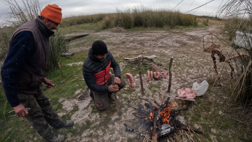 Pesca-y-Carne-Asada-en-el-Rio-Gualeguay-La-Picada-de-Segovia-13.png