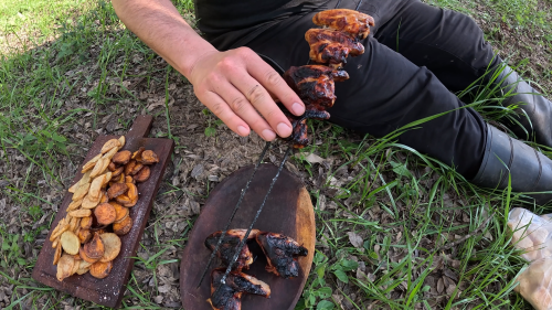 pesca-y-cocina-de-alitas-de-pollo-en-arroyo-el-marmol-33.png